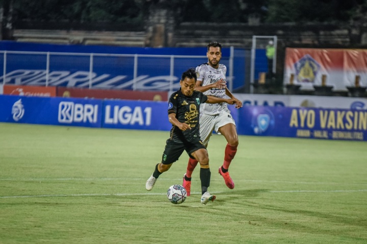 BRI Liga 1 2021-2022: Menang dari Bali United, Persebaya Jaga Asa Juara