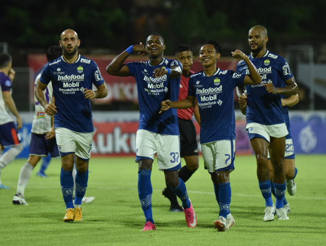 BRI Liga 1 2021-2022: Kalahkan Persita, Persib Geser Posisi Bhayangkara FC