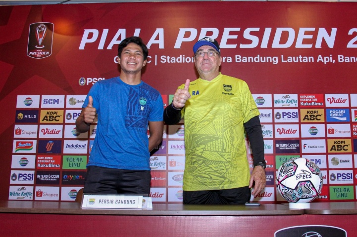 Jelang Bhayangkara FC vs Persib Bandung: Robert Alberts Waspadai Keseriusan The Guardian